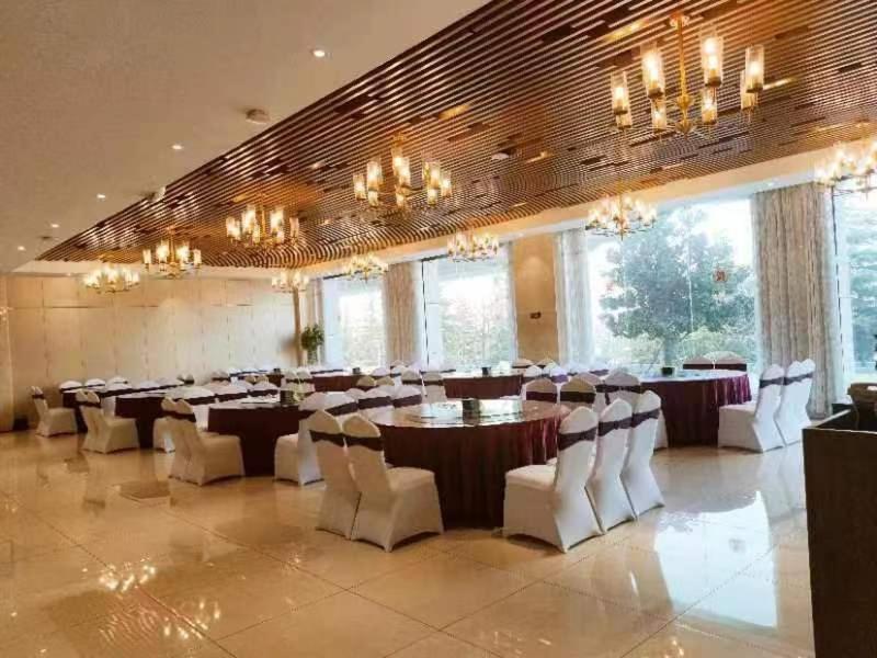 Huashan Xinghe International Hotel Huayin Buitenkant foto
