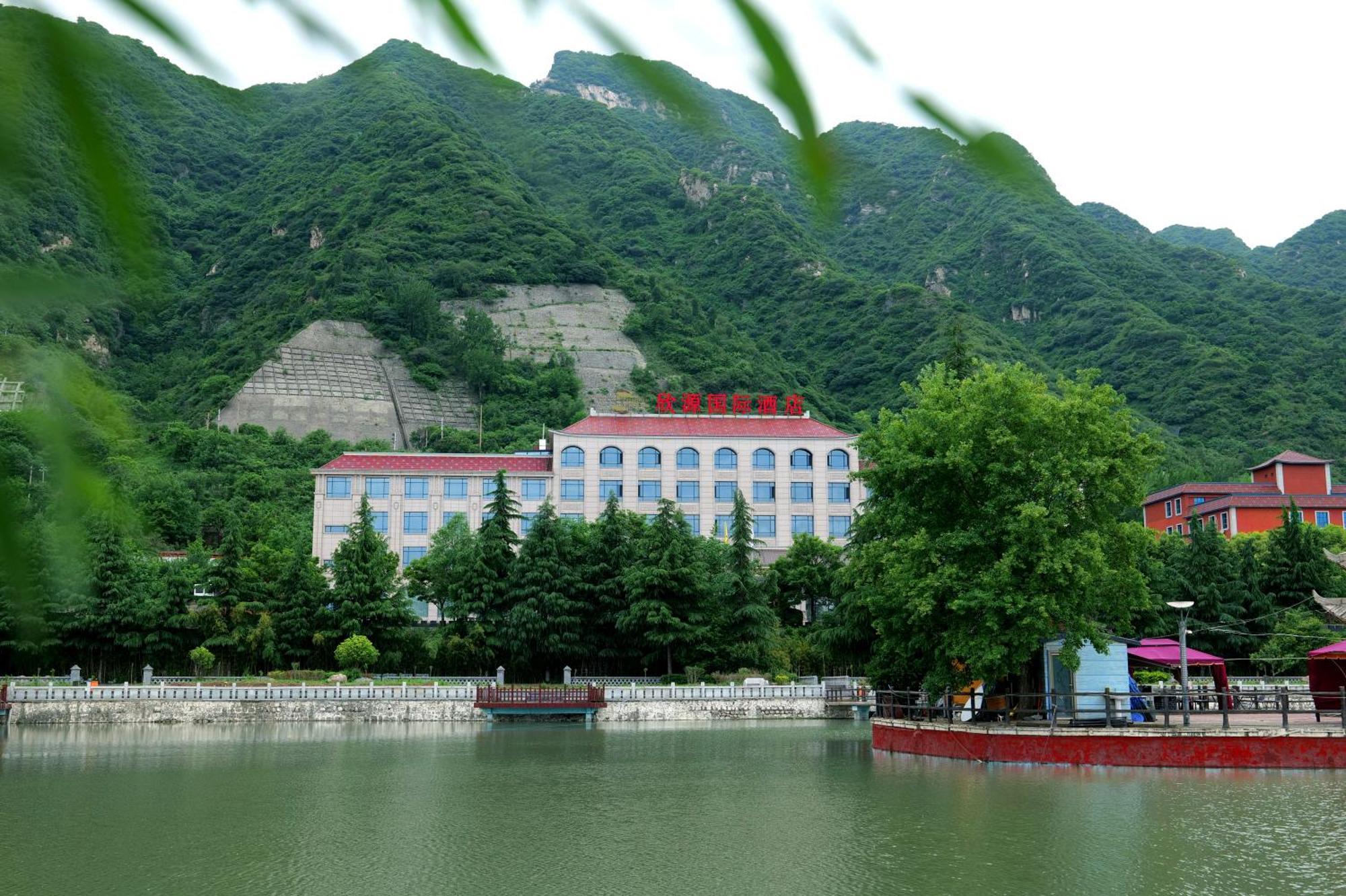 Huashan Xinghe International Hotel Huayin Buitenkant foto